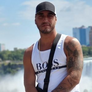 Meet your Posher, Mike